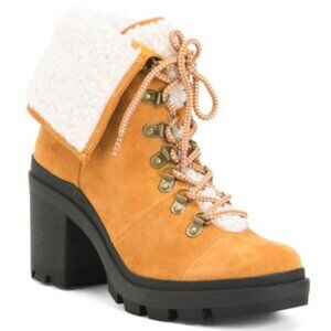 NWOB Rampage Women's Sage Lug Sole Hiker Booties Size 6.5 Brown